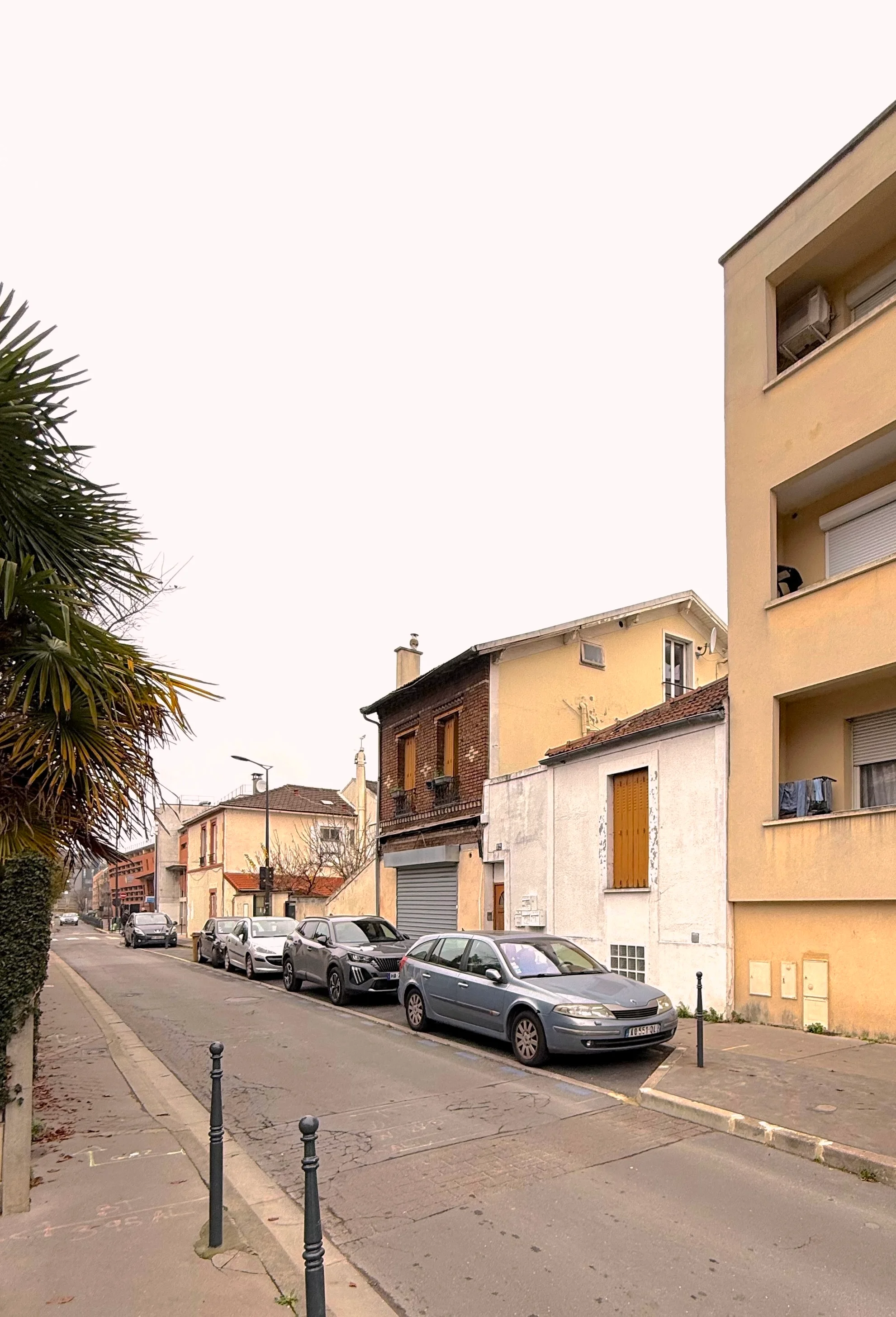 Vue de détail de la surélévation de l'immeuble collectif, Colombes